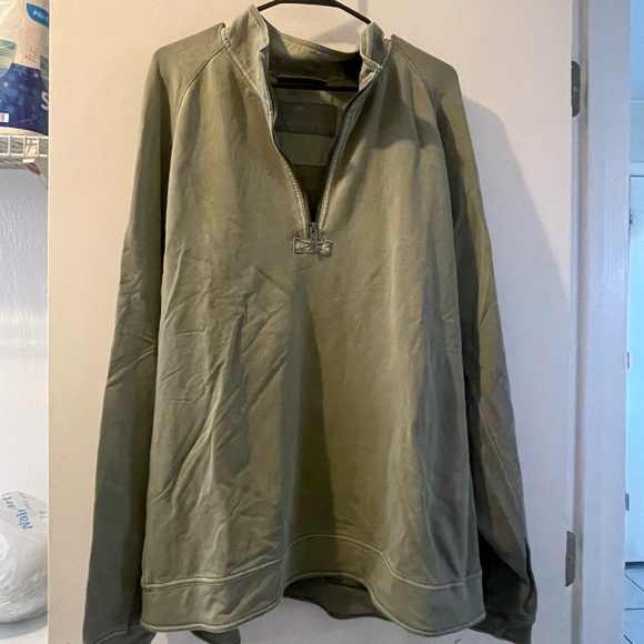 Tommy Bahama Half-Zip Sweatshirt - Picture 1 of 2